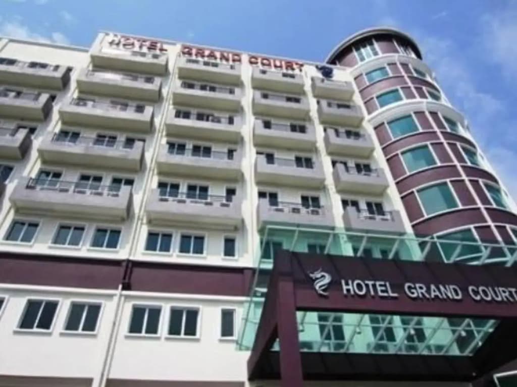 Grand Court Hotel - photo 1