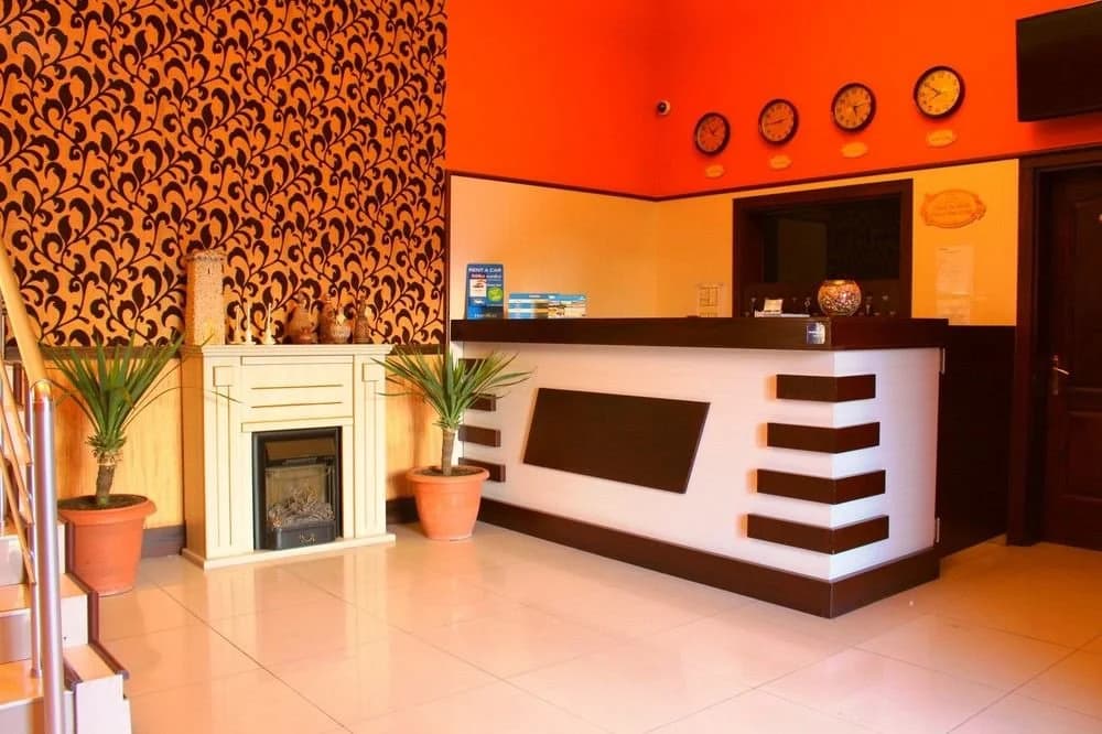 Hotel At Metro - photo 22