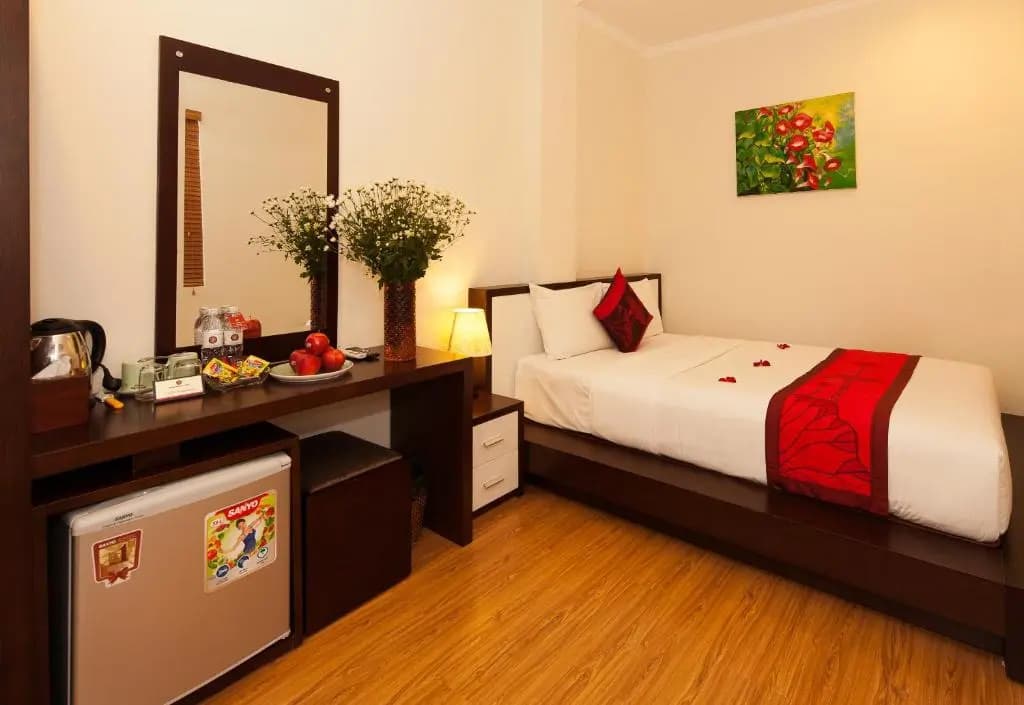 Rising Dragon Estate Hotel - photo 4
