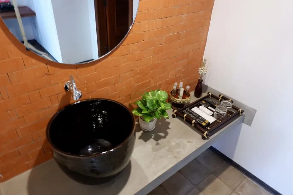 1004 Boutique Hotel - photo 5