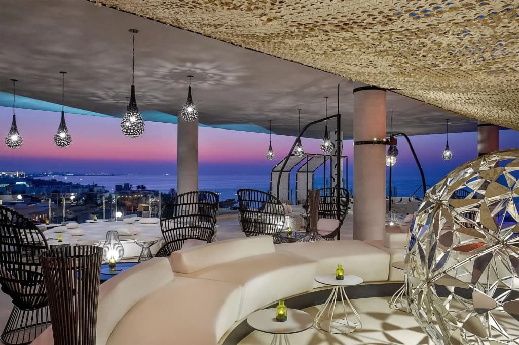 W Muscat Hotel - photo 7