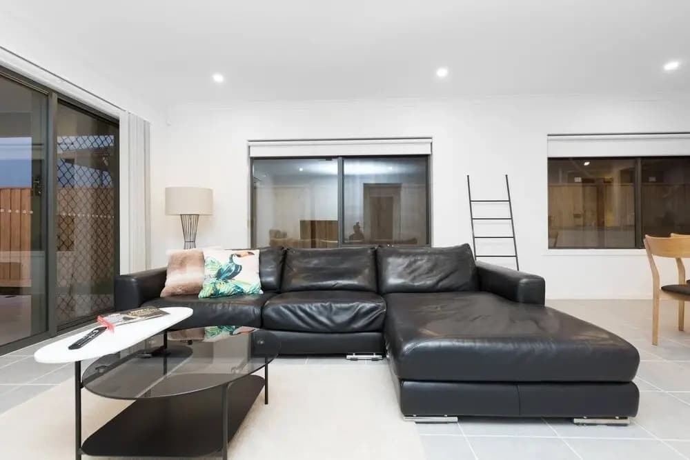 Resortstyle 4BR House With Parking@werribee - photo 8