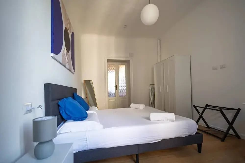 [Modern] 2BR/2BA • Metro Access • 12min Duomo - photo 3
