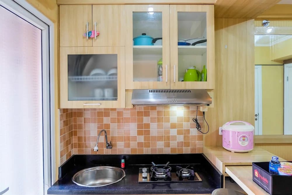 Simply 2BR Green Pramuka City Apartment near Cempaka Putih - photo 6
