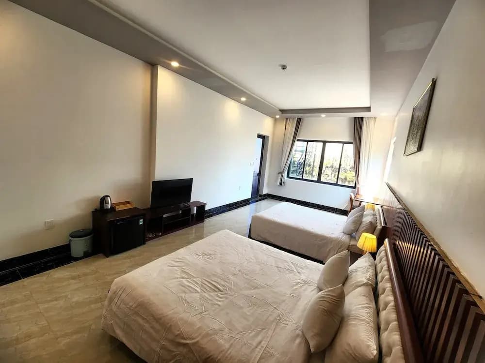 Sunny Shore Resort - photo 17