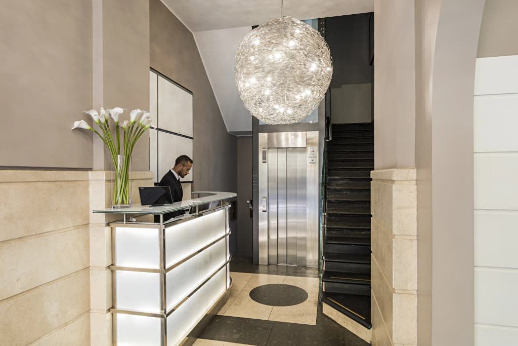 The Independent Hotel - photo 17