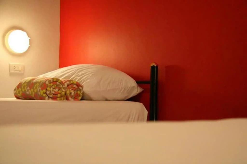 Kool Backpacker Hostel - photo 5