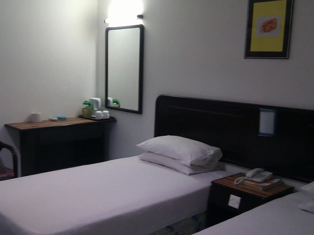 Wah May Hotel - photo 3