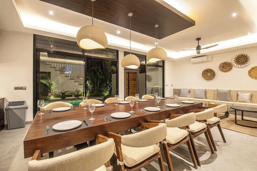 Exquisite 5BR Canggu Villa Steps From the Beach - photo 25