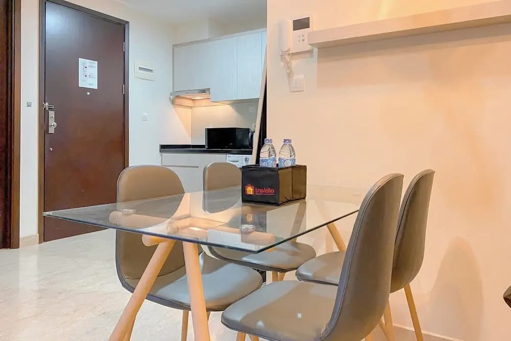 Wonderful And Homey 2Br Apartment At Menteng Park - photo 17