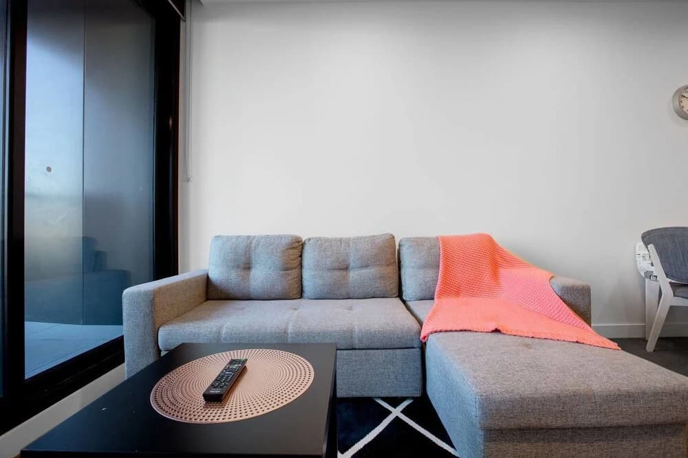 Stunning Comfy 2 Bed With Parking In Melbourne - photo 2