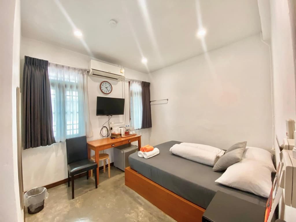 Tiny Taladnoi Hostel - photo 17