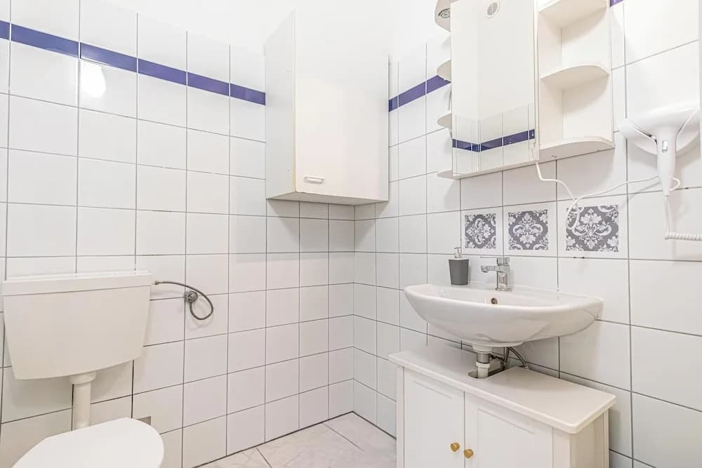 Modern 2BR Apt Longstay Sleeps 5 - photo 15