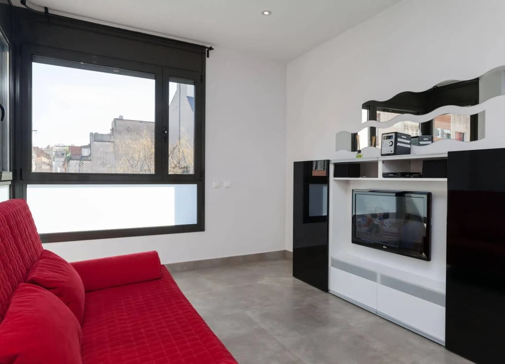 Via Augusta Apartments - photo 2