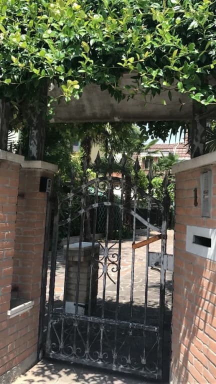 Sister's Residence - photo 22