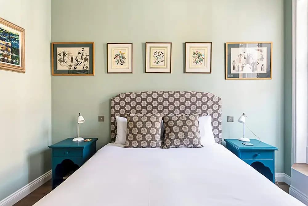 Well-designed Chelsea Flat - photo 4