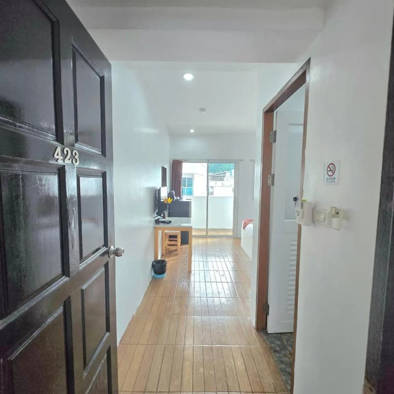 Bad Boys Guesthouse Patong - photo 17