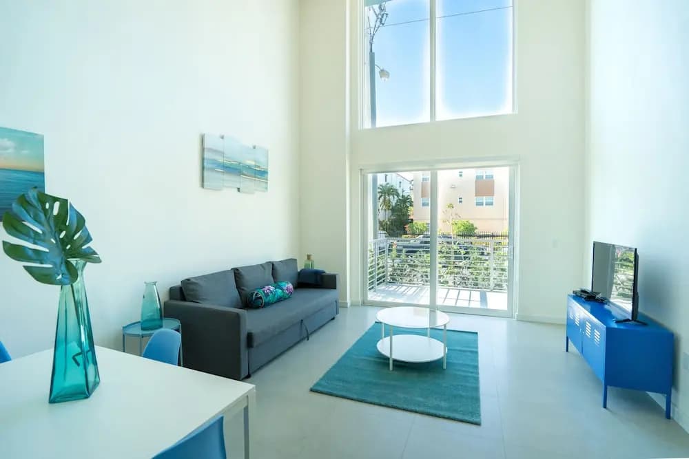 The Outpost Miami Apartments - photo 24