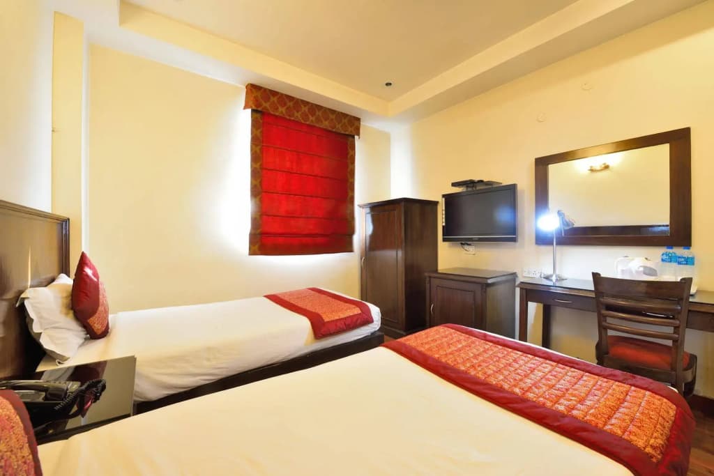 Hotel Clark Heights - photo 6