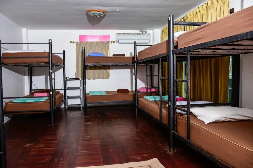 The Wanderlust Hostel - photo 7