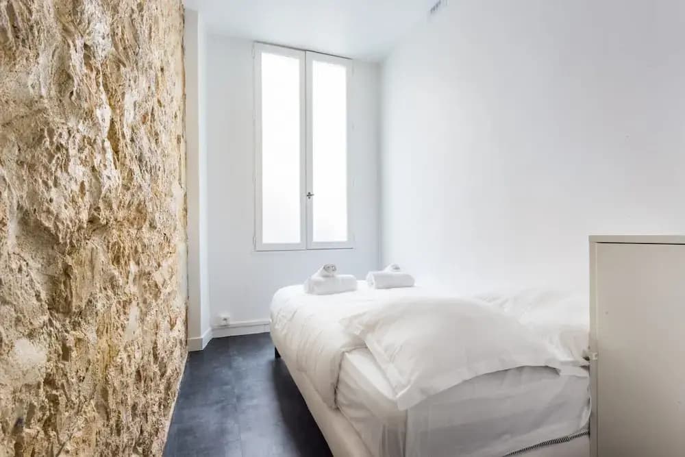 Authentic Studio - 2P - Canal St Martin - photo 2