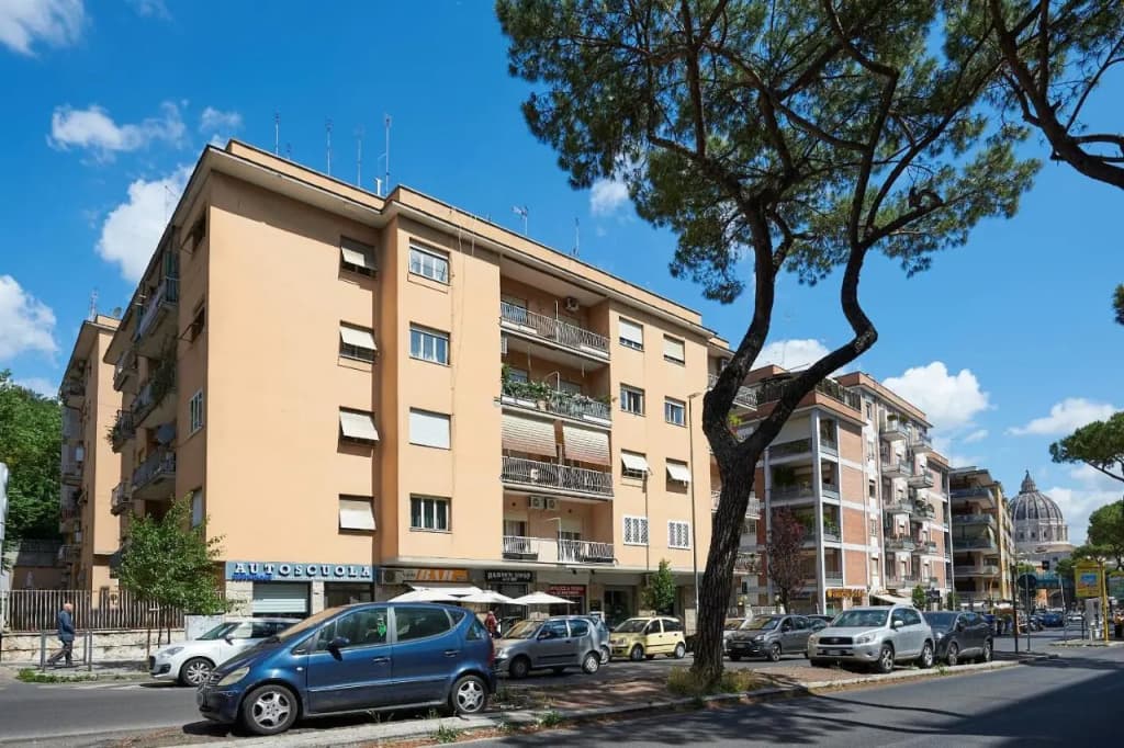 Vatican Pop House - photo 21