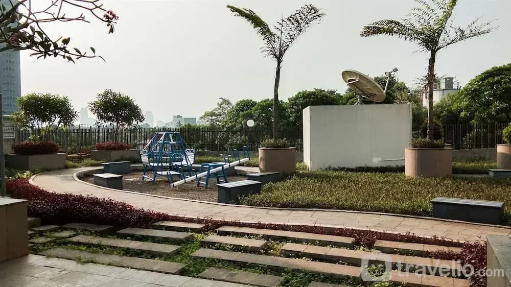 Cozy 1Br Apartment At The Wave Kuningan - photo 10