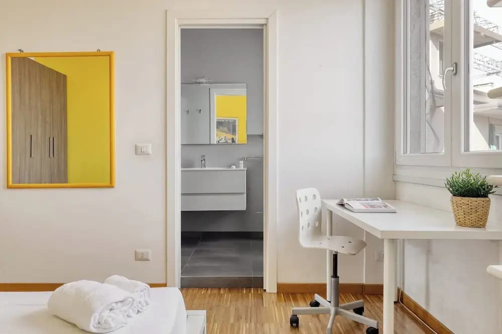 Stylish 2BR flat next to Navigli - photo 1