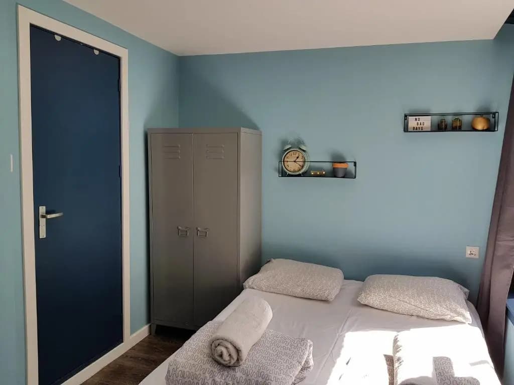 Urban Vibes Guesthouse - photo 7