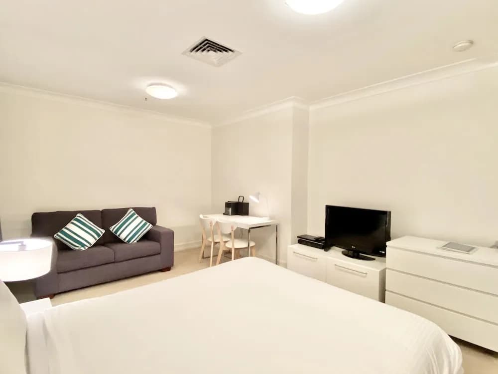 Milson Serviced Apartments - photo 6