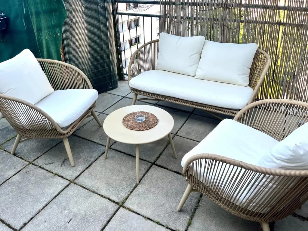 Dachgeschosswohnung mit kostenlosem Parkplatz ! - photo 12