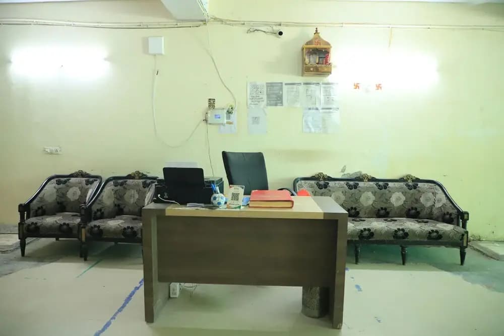 Mauryan Elite Hotel Chhatarpur Metro Station - photo 15