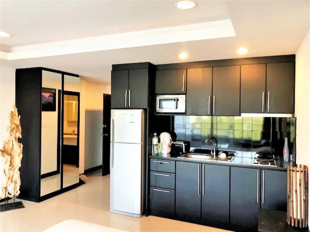 Platinum Suites Studio Condo Jomtien - photo 13