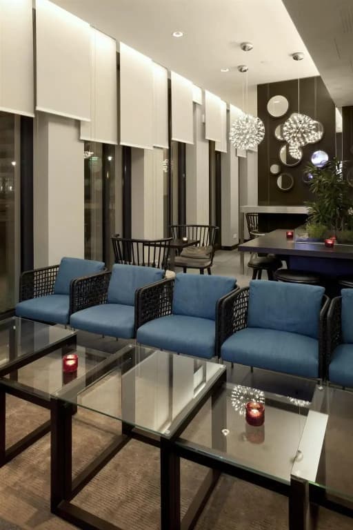 Premier Inn Berlin Alexanderplatz Hotel - photo 11