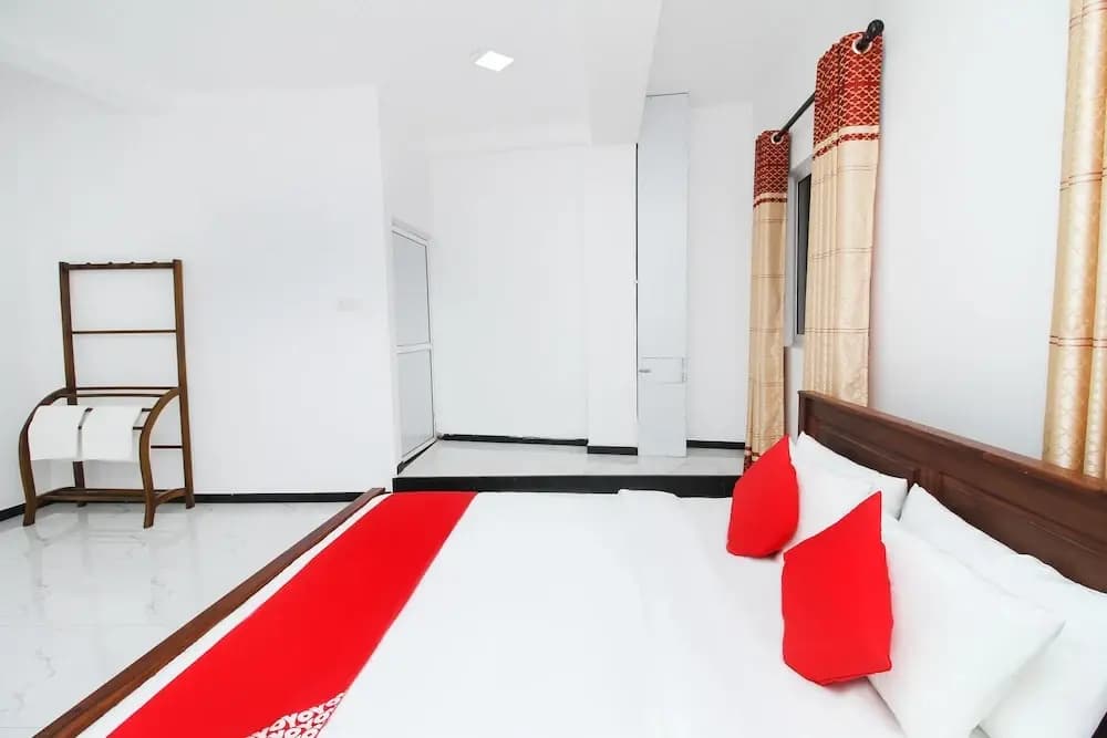 Shan Hotel by OYO Rooms - photo 4