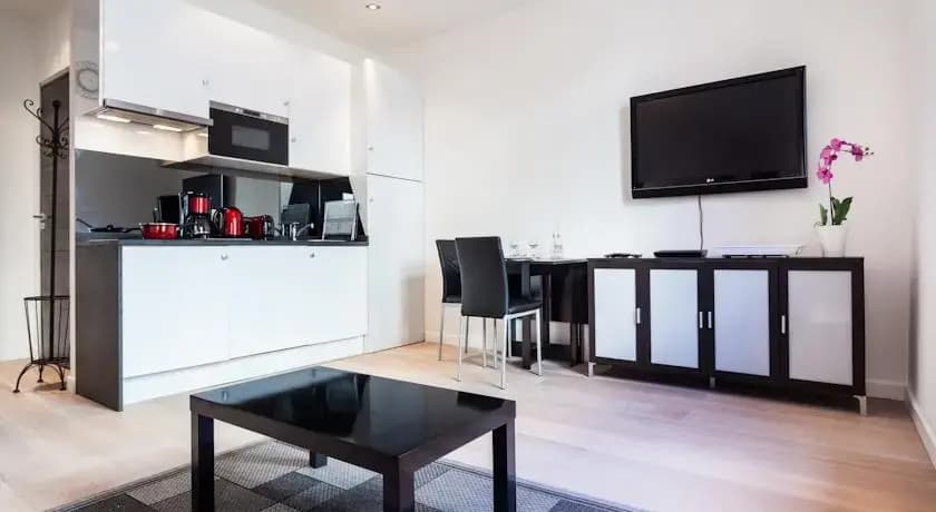 Lumineux Appartement- Carré D or- Proche mer - photo 3