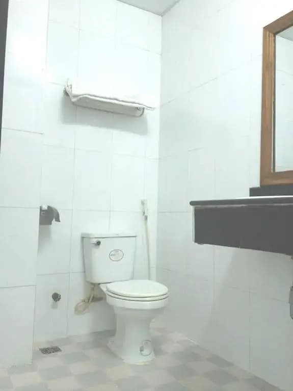 Phuong Long Hotel - photo 10