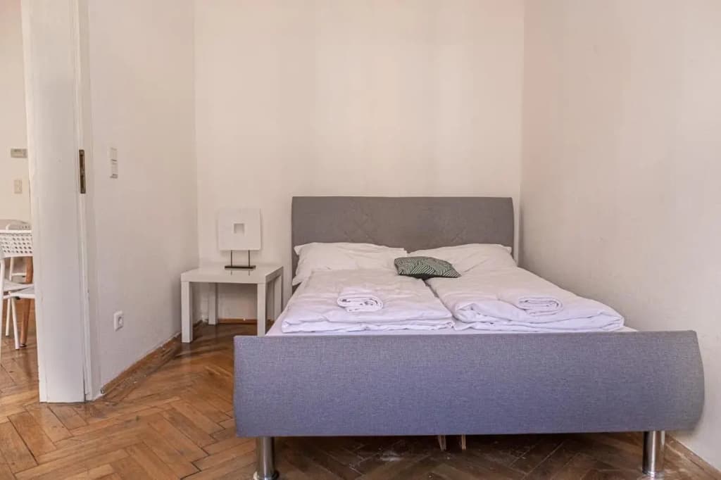 Peerles 2BR Apt. Perfectly Situated&Well Connected - photo 8