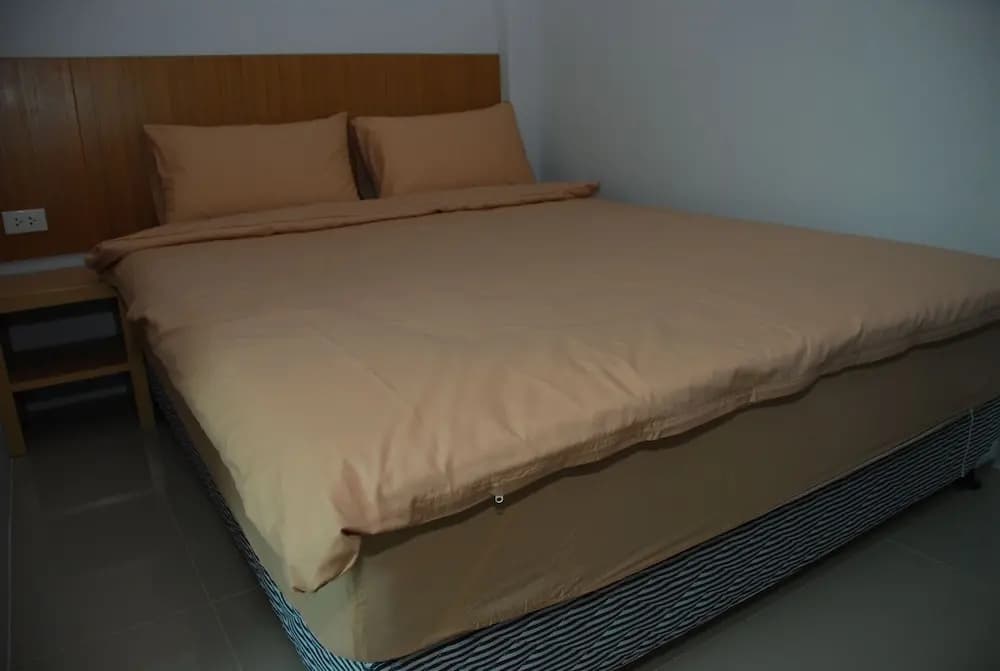 P & J Guesthouse - photo 6