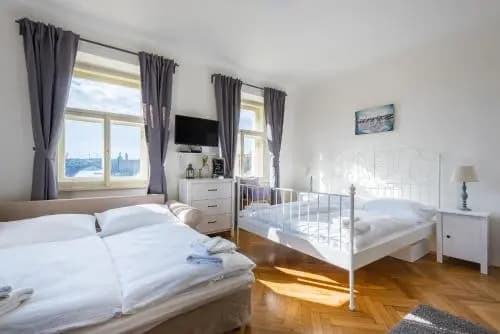 Kafka Apartment with bridge view - photo 4