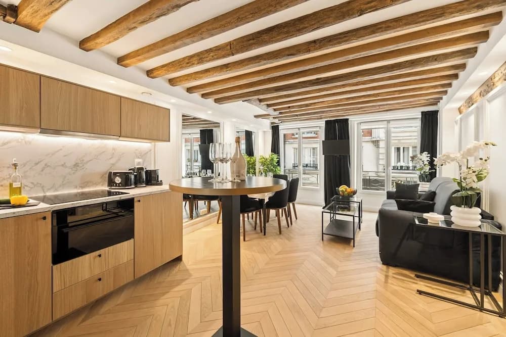 2bdr/5p Apartment au Centre de Paris in Downtown Paris - photo 13
