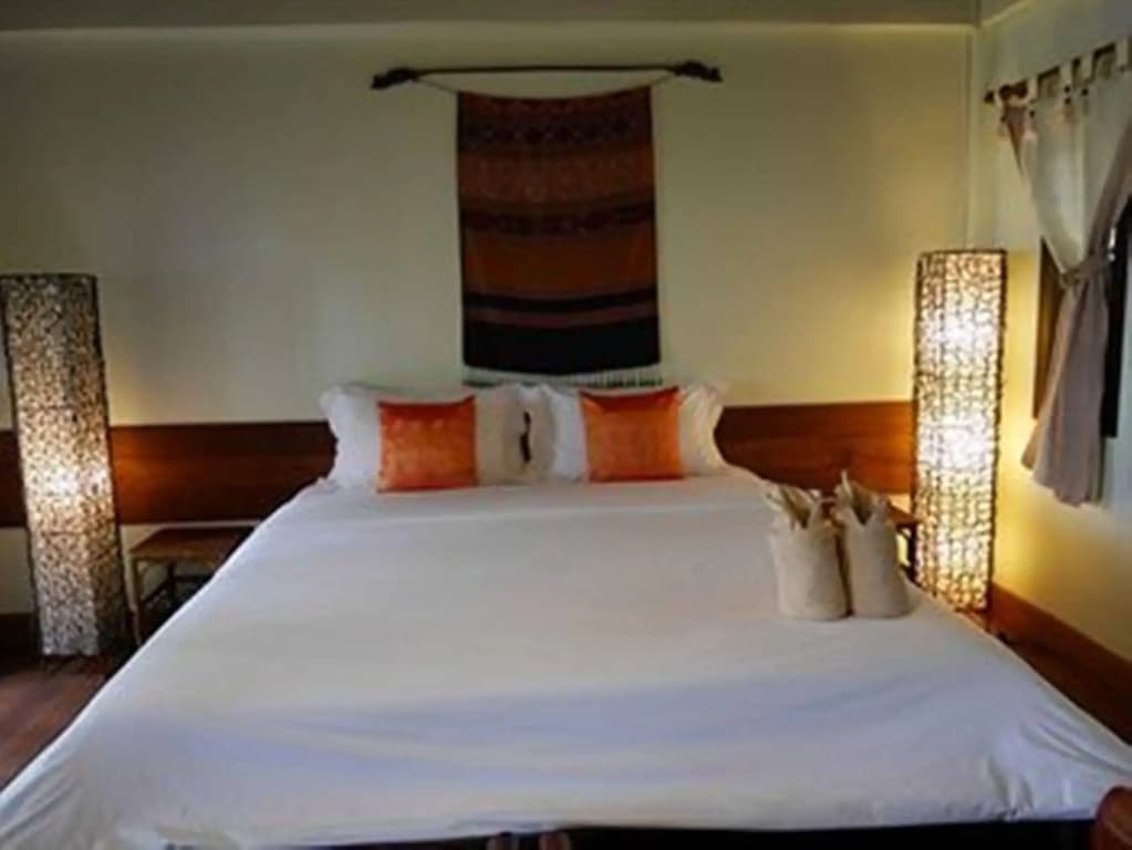 Sunset Cove Resort - photo 3