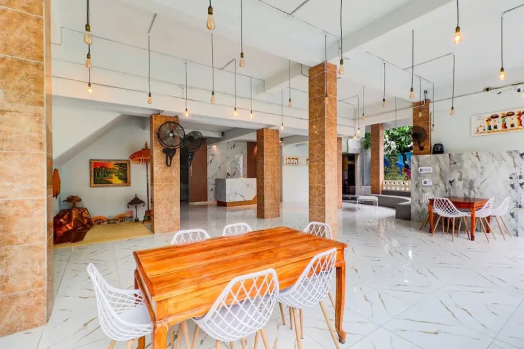 Sayang Maha Mertha Hotel - photo 34