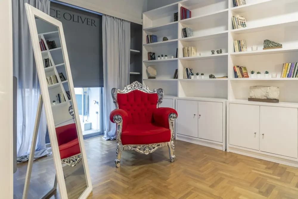Prince Oliver Grand Apartment - photo 10