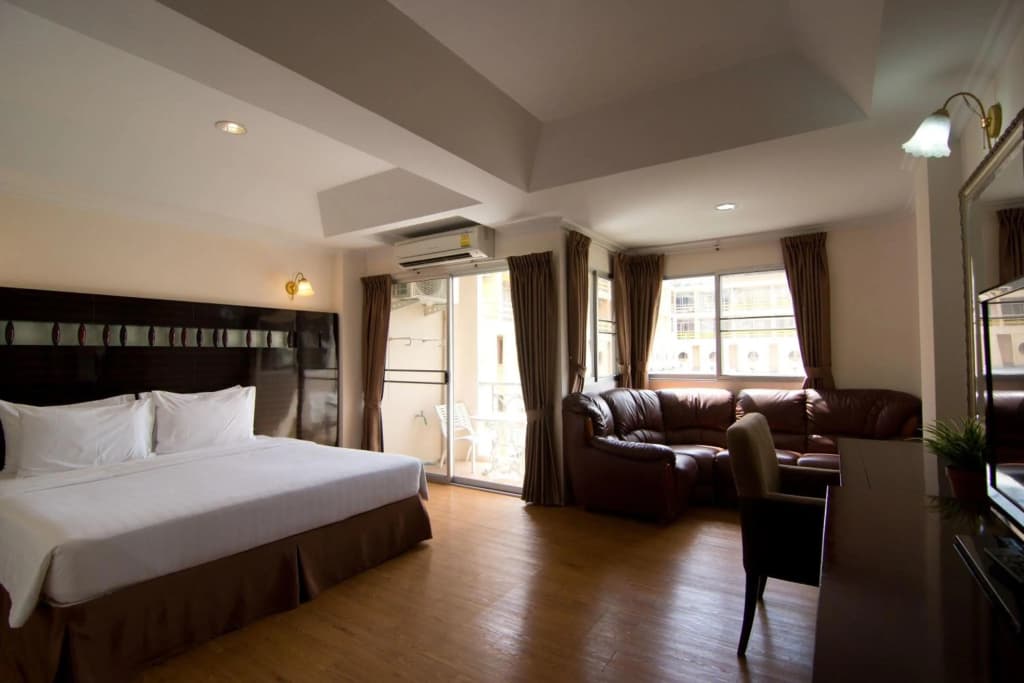 LK Mansion - photo 5