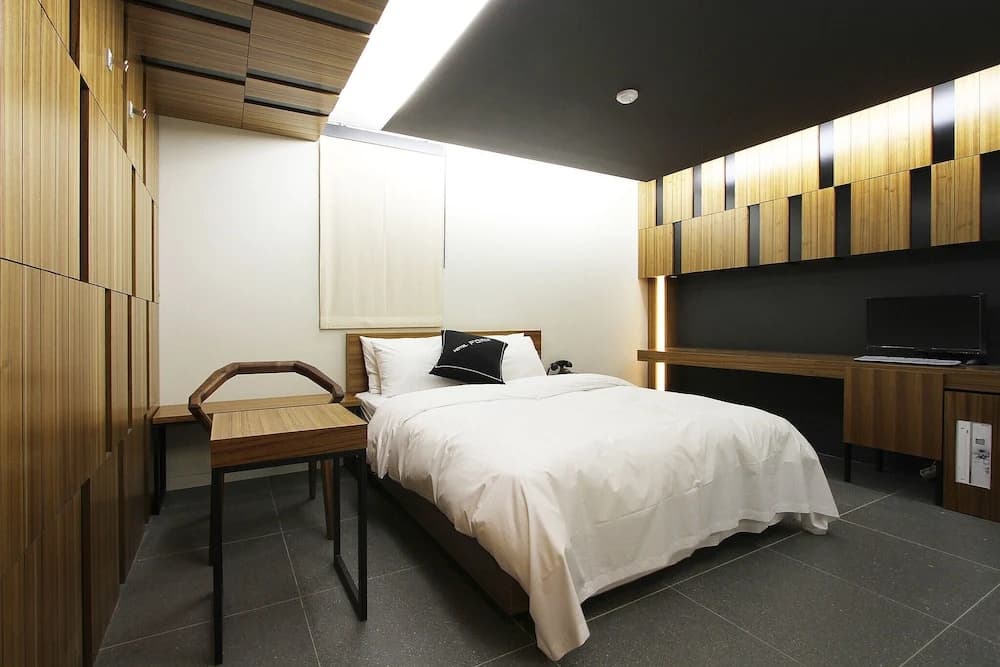 Form Hotel - photo 2