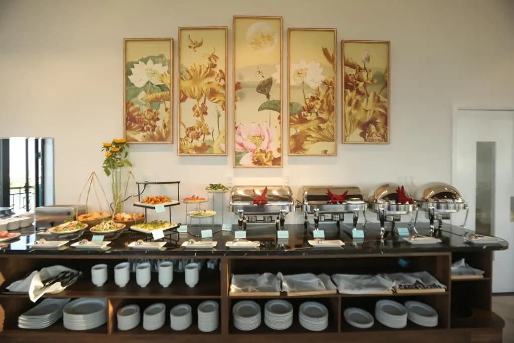RHM Luxury Hotel And Suite - photo 11