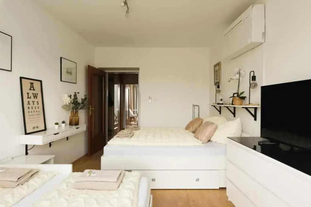 Apartment ZENTRAL direkt an U-BAHN STATION - photo 4