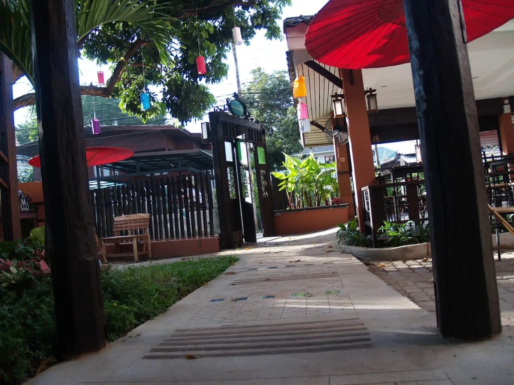 Sirikamsan House - photo 16
