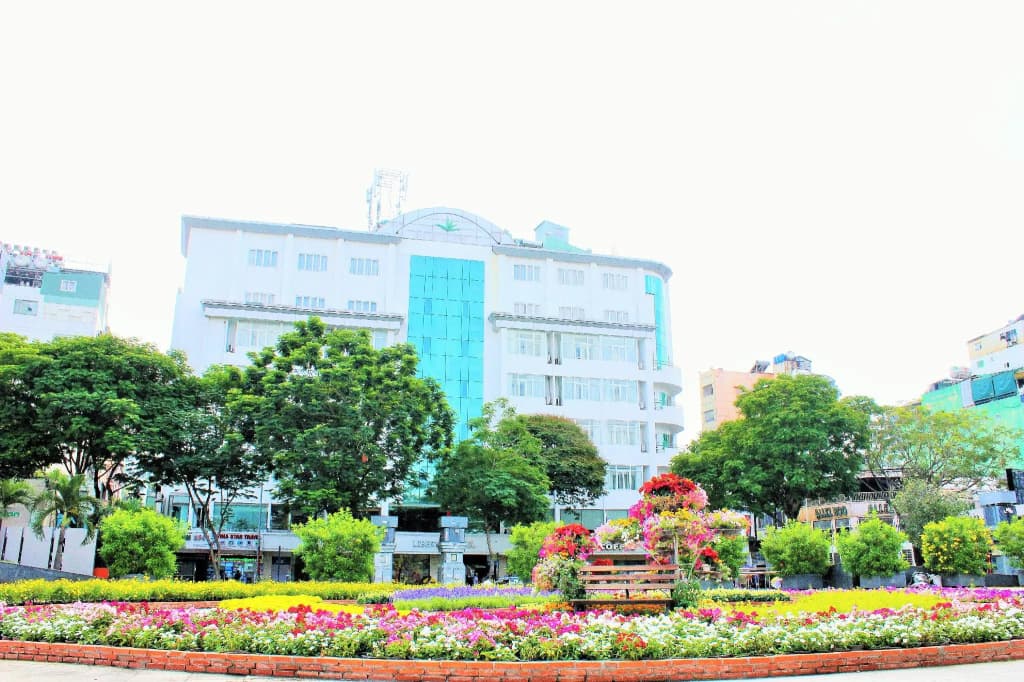 Liberty Hotel Saigon Greenview - photo 19